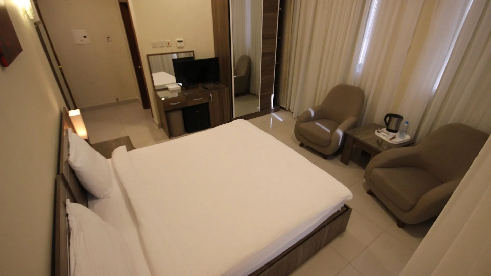 Hotel Platinum The First